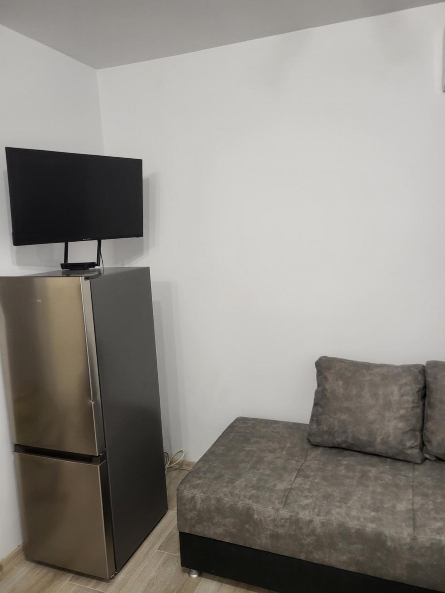 Aleks Top Center 2- Free Parking Burgas City Exterior foto