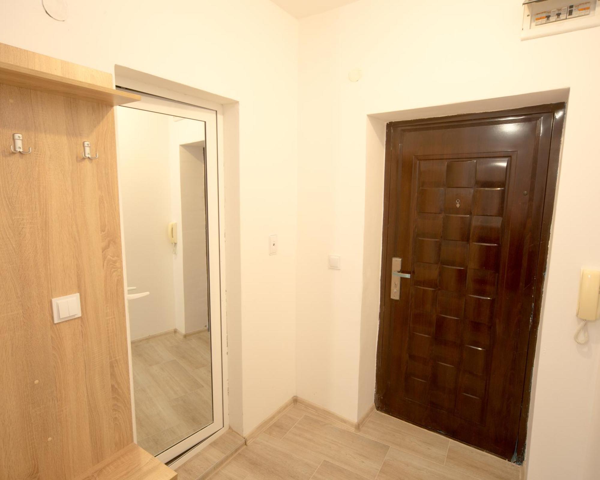 Aleks Top Center 2- Free Parking Burgas City Exterior foto